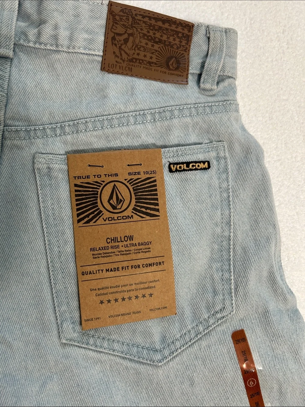 Volcom 10 (25) Jeans Big Boy Youth Chillow in Light Blue Loose Baggy Skater NWT